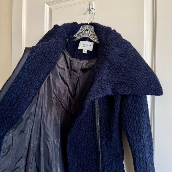 Cole Haan Blue Teddy Jacket with Oversized Collar and Belt - Picture 10 of 10